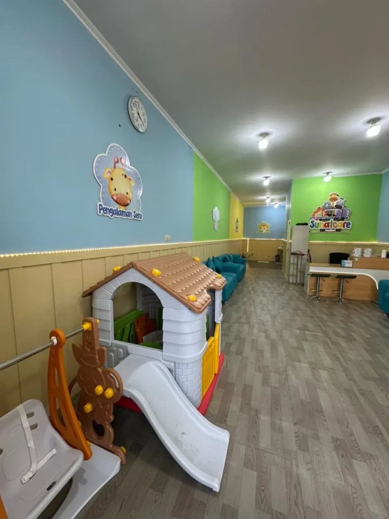 Ruang bermain Sunatcare Grand Wisata Tambun