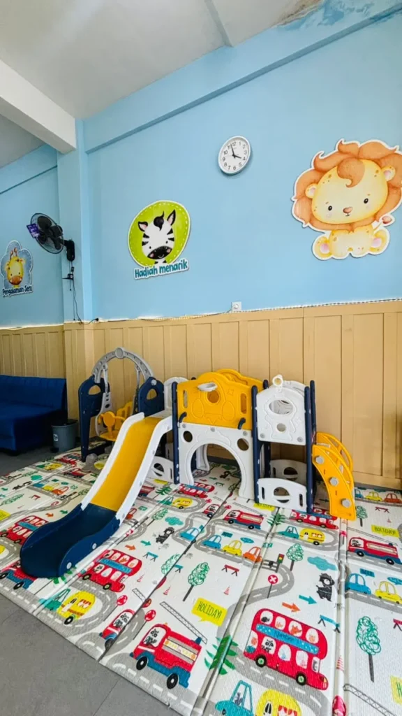 Ruang bermain Sunatcare Keputih, Surabaya